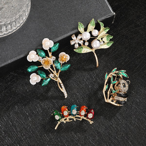 Broches de Estilo Chino de Aleación de Zinc con Cristales de Imitación, Broche de Moda para Mujer, Regalo, Diseño de Planta y Flor, Pin de Corsage - Product Image 3