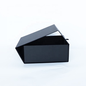 Caja de regalo plegable de embalaje de fijación magnética plegable de lujo Premium personalizada negra mate con cierre de bloqueo magnético - Product Image 4