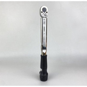 Clé dynamométrique à cliquet réglable Tohnichi QL100N4, unités impériales, qualité industrielle, acier, fabriquée au Japon - Product Image 1