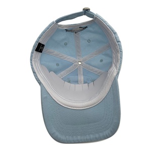Casquettes de baseball écologiques et durables en toile de plastique recyclé RPET, brodées, non structurées, à visière pré-courbée, avec fermeture snapback - Product Image 3