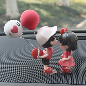 Vente en gros d'accessoires <span class=keywords><strong>de</strong></span> voiture et d'ornements décoratifs mignons et tendance pour couples - Product Image 5