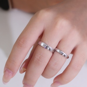 Juego de Anillos de Dos Piezas de Oro Sólido de 18K Personalizados de Joyería de Lujo, Anillo de Pareja con Diamante de Laboratorio, Corte Redondo, Anillo de Compromiso con Diamante Cultivado en Laboratorio HPHT - Product Image 5