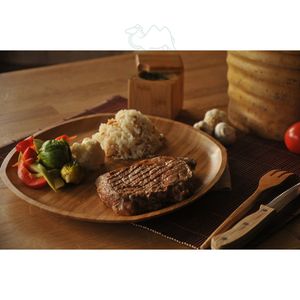 Plato para servir postres y aperitivos de bambú con forma personalizada - Product Image 6