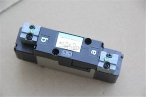 1 pièce Module PLC 4lb229-00-m6-dwbrc24v Il - Product Image 1