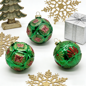 <span class=keywords><strong>Decorazioni</strong></span> Natalizie: Palline Verdi in Rilievo con Motivi Floreali e Geometrici per Albero e Addobbi Festivi - Product Image 5
