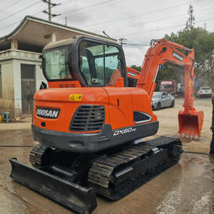 Mini-excavatrice Doosan DX60 6 tonnes d'origine d'occasion, excavatrice hydraulique à chenilles coréenne d'occasion - Product Image 1