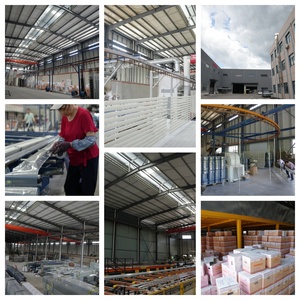 <span class=keywords><strong>Puerta</strong></span> de Garaje Hecha a Medida, Diseño Único en Tamaño, Color y Diseño, Construcción de Aluminio y Acero, Estilo Moderno, Apertura Automática, Impermeable - Product Image 5