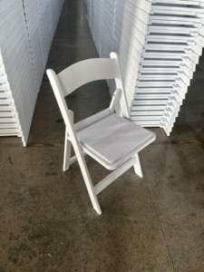 كرسي قابل للطي من الراتنج للأماكن المفتوحة، عالي الجودة وخفيف الوزن، مناسب للحدائق وحفلات الزفاف والمناسبات، باللون الأبيض - Product Image 5