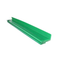 Barre de guidage extrudée en UHMWPE vert pour tour de télécabine, avec découpe pour l'assemblage de câbles et de poulies de télécabine - Entretien des stations de ski