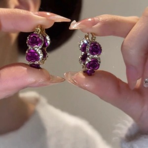 <span class=keywords><strong>Orecchini</strong></span> Eleganti in Stile Romantico Francese, Placcati in Oro 18K <span class=keywords><strong>con</strong></span> Design di Nicchia Rosso Lussuoso per Feste - Product Image 2