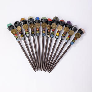 Cristalli naturali all'ingrosso pietra caduta dodici <span class=keywords><strong>segni</strong></span> <span class=keywords><strong>zodiacali</strong></span> tornanti forcine cristallo artigianato regali delle donne - Product Image 6