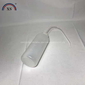 ขวดสเปรย์ 1000 มล. พร้อมสายยางสำหรับล้างรถและอุปกรณ์เครื่องพิมพ์ - Product Image 2