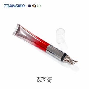 Tube cosmétique biodégradable rechargeable pour soins des lèvres avec applicateur métallique intégré, recyclable - Product Image 2