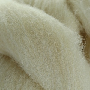 <span class=keywords><strong>Laine</strong></span> <span class=keywords><strong>de</strong></span> <span class=keywords><strong>mouton</strong></span> australienne <span class=keywords><strong>de</strong></span> haute qualité Roving pour le matériel <span class=keywords><strong>de</strong></span> fil <span class=keywords><strong>de</strong></span> vêtement à <span class=keywords><strong>vendre</strong></span> - Product Image 5