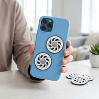 Autocollants personnalisés modernes circulaires en métal pour coques de téléphone – Étanche et résistant aux rayures – Options de logo et de design personnalisés
