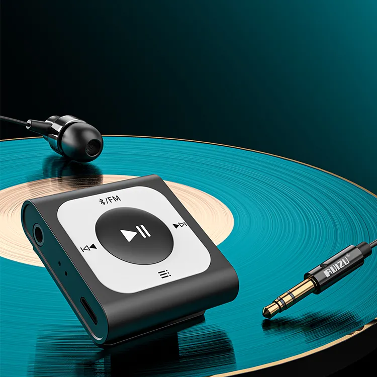 Tf kart 16gb 32gb Mp4 ücretsiz islam şarkıları ile yüksek kaliteli Ruizu X66 Mini radyo indir Bluetooth Mp3 müzik çalar