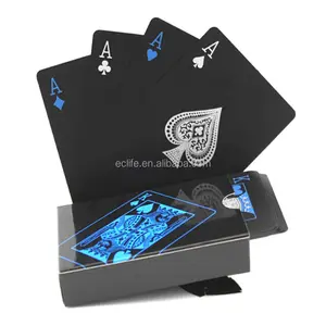Papan Komponen Permainan Cetak Kustom Tahan Air Plastik Pvc Hitam Emas Kartu Bermain Kartu Poker Tahan Lama untuk Menyenangkan