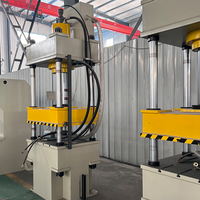 Fabricant de presses à métaux personnalisées formant une presse hydraulique à 4 colonnes de 100 tonnes