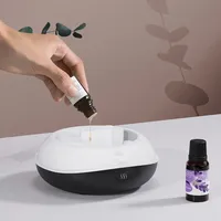 Diffuseur d'arômes et humidificateur d'air USB/électrique en plastique, à brume froide, avec effet flamme 3D colorée et design soucoupe volante, silencieux, pour hôtels et foyers