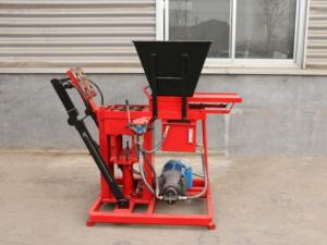 Machine à briques stabilisées à la terre HR2-25, machine à blocs de terre compressés, maquina manual para ladrillos - Product Image 5