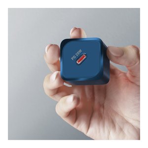 Cargador USB Tipo-C NANOTUBE 20W con entrega de energía Azul TETRGAN1C20B - Product Image 4