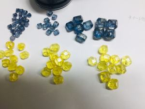 ห้องปฏิบัติการสร้างเพชรหยาบ hpht สําหรับเครื่องประดับสีขาวสีชมพูสีเหลืองเพชรสีฟ้าธรรมชาติราคาเพชรสี - Product Image 5