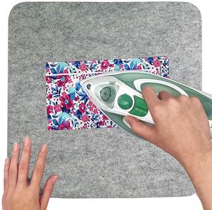 13.5英寸X 13.5英寸100% 新西兰羊毛熨烫压垫，用于缝制绗缝用品和概念 - Product Image 2