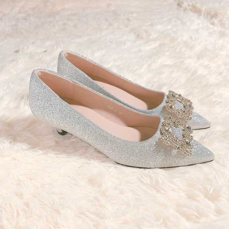 गर्म बेच प्लस आकार 42 नुकीले पैर की अंगुली शादी के जूते दुल्हन के जूते ऊँची एड़ी के जूते और बैग सेट के लिए महिलाओं के लिए पार्टी नवीनतम
