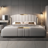 Lit double en bois massif de luxe léger en cuir de luxe Ensemble de meubles de chambre à coucher avec dossier rembourré