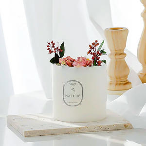 Coffret Cadeau Bougie Aromathérapie Faite Main 100% Biologique Végane Style Forêt avec Ornement Fleur Éternelle – Cadeau Compagnon Saint-Valentin - Product Image 4