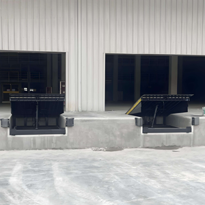 Mechanical Dock Leveler 15T Heavy Duty Spring Lift Q235 Steel Deck 2000x2500mm Table Berlapis Bubuk Anti Korosi - Product Image 3