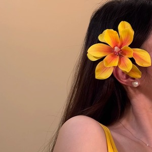 Pince à cheveux coréenne style doux et frais, en tissu, avec fleurs colorées, pince bec de canard, accessoires de mode pour femmes et filles - Product Image 3