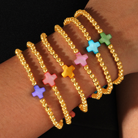 Bracelet élastique fait main personnalisé avec breloque trèfle bohème, breloque croix en laiton et perles dorées, bijoux de mode pour femmes