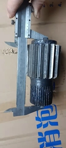 SP100369 4474305376 Arbre de roue solaire – Pièces de chargeuse Liugong compatibles, vente directe d'usine, pièces de machines de construction - Product Image 5