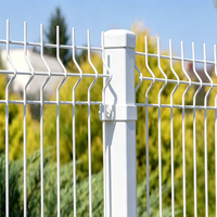 Clôture de jardin en treillis soudé 3D industriel pour la sécurité du bétail agricole, treillis galvanisé durable avec tailles personnalisables