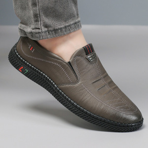 Mocasines de Cuero para Hombre, con Punta Descubierta, Antideslizantes, con Suela de Goma, Color Sólido, Decoración con Logotipo en Relieve, Zapatos Casuales de Negocios - Product Image 4