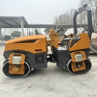 Compacteur vibrant à double tambour UCM de 4 tonnes avec engrenage hydraulique, doté d'une puissance de fouillis élevée pour l'asphalisation