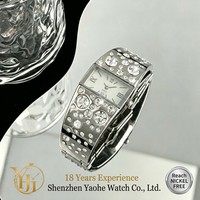 Montre-bracelet de luxe en alliage avec strass, élégante montre-bracelet à quartz en cristal, bijou de mode pour femmes