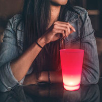 Sıcak satış 16oz LED parlayan içecek plastik bardaklar aydınlık yanıp sönen içme bardakları Diwali şükran ramazan mezuniyet için
