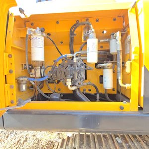 Excavator Bekas Asli Volvo EC220 Model 2024 22 Ton Mesin Deutz Hidrolik Kawasaki Harga Terjangkau untuk Dijual - Product Image 6