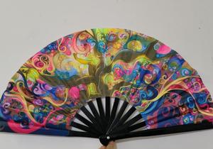 Abanico Plegable de Nailon Kongfu Grande con Impresión Personalizada para Fiestas Nocturnas y Clubes, Producto de Artesanía en Bambú - Product Image 5