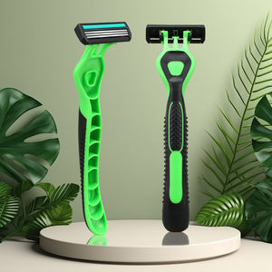 Paquete de 10 Maquinillas de Afeitar Desechables con Triple Hoja de Acero Inoxidable, Cabezal Pivotante y Tira Lubricante - Product Image 2