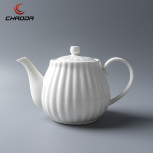 Caffettiera e Teiera in Porcellana Bianca Stile Britannico per Tè del Pomeriggio, Teiera Rossa CHAODA, Set Eco-Friendly per Caffè e Tè - Product Image 2