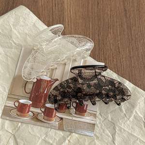 Pinces à cheveux demi-rondes décontractées pour femmes, motif géométrique coréen en maille, pour l'été - Product Image 1