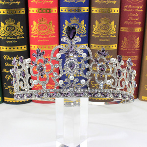 Couronne élégante vintage ronde en strass et perles, réglable, pour concours de beauté - Product Image 6