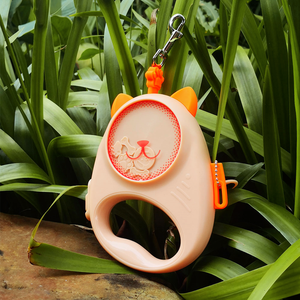 Luxus Haustier Halsband Set Designer Nylon & Gummi Leder Leine Modische Tier Cartoon Charm Zubehör Einfache Kunststoff-Stil - Product Image 6