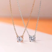 Nouvel Arrivage Collier à Breloques Minimaliste en Laiton avec Strass Scintillants et Cristaux, Plaqué Argent, Or Rose et Or, Bijoux de Mode en Gros