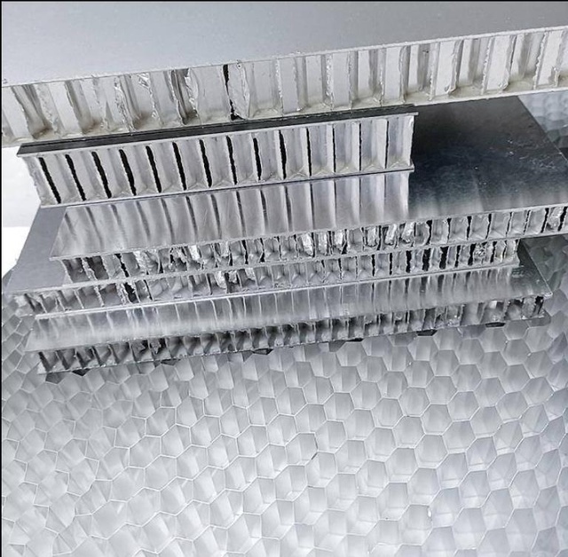 Commercial Exterior Wall Honeycomb Panel Aluminum 20mm Honeycomb Ceiling Panels Aluminum Honeycomb Panel for Home Decoration