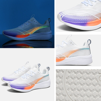 Chaussures de sport de course à pied en fibre de carbone avec logo personnalisé léger sur nuage fabricant respirant ETPU chaussures de sport pour hommes