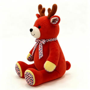 Oso de Peluche Reno Rojo, Adorable Peluche Sentado con Lazo de Puntos y Parche de Corazón, Suave Peluche Festivo de Reno - Product Image 4